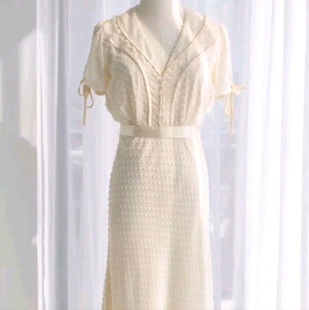 Haute Couture Chanel Recreation Worn By Kristen Stewart Off-White Dress